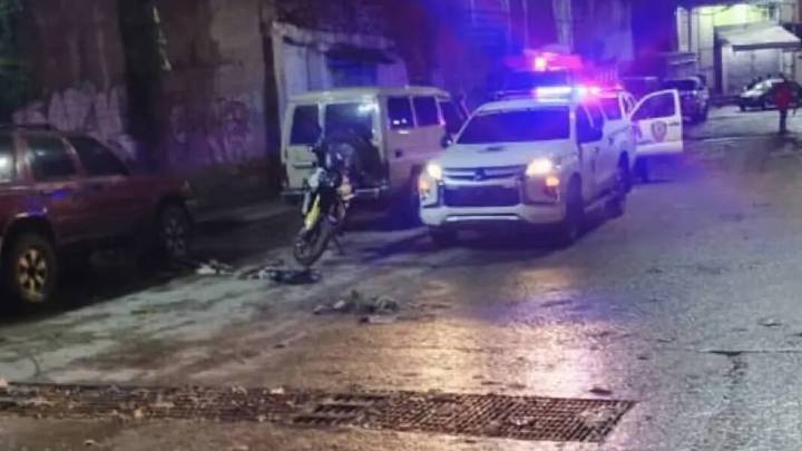 Torrenciales lluvias en Caracas dejaron un muerto en El Junquito