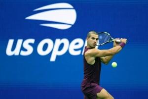 Alcaraz crushes Bellucci to reach US Open third round