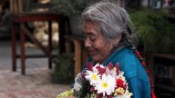 Los años no pesan, pesa la indiferencia