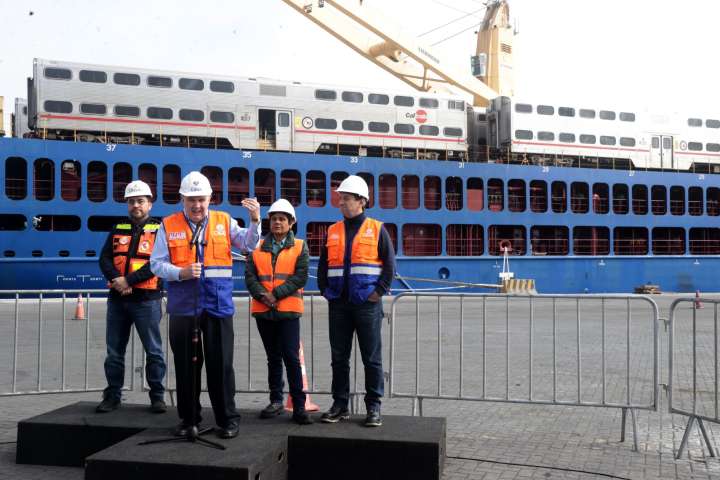 Tren Lima-Chosica: presentan segundo lote de locomotoras y coches en el Callao [video]