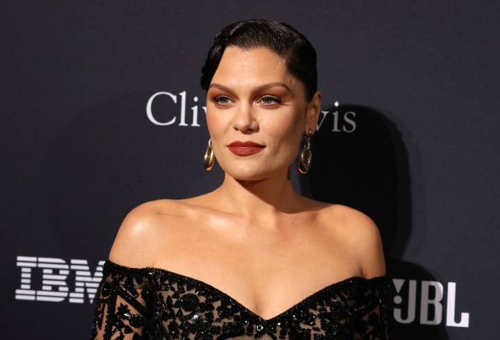 Jessie J pospone su gira por su lucha contra el cáncer