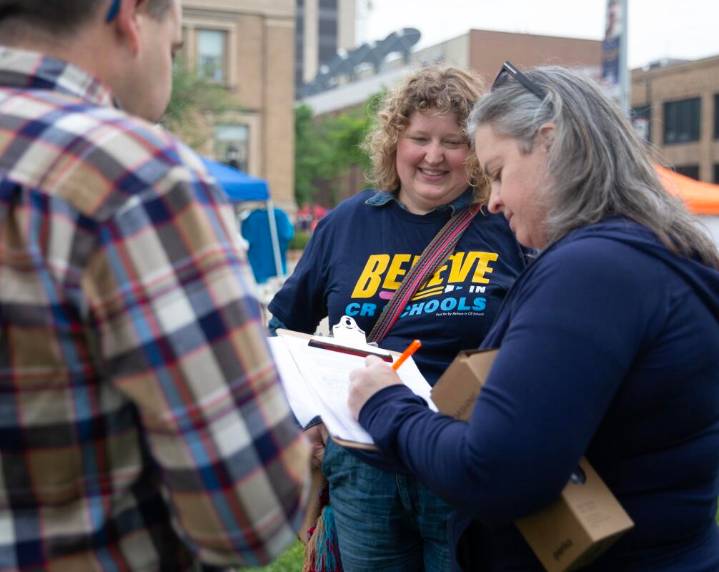 C.R. schools principals to collect signatures for $117 million bond referendum