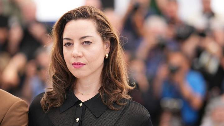 Aubrey Plaza describes grief over husband Jeff Baena's death, likens it to an 'ocean of awfulness'