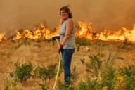Última hora de los incendios en España, en directo | El fuego permanece activo en 38 focos y arrasa más de 110.000 hectáreas