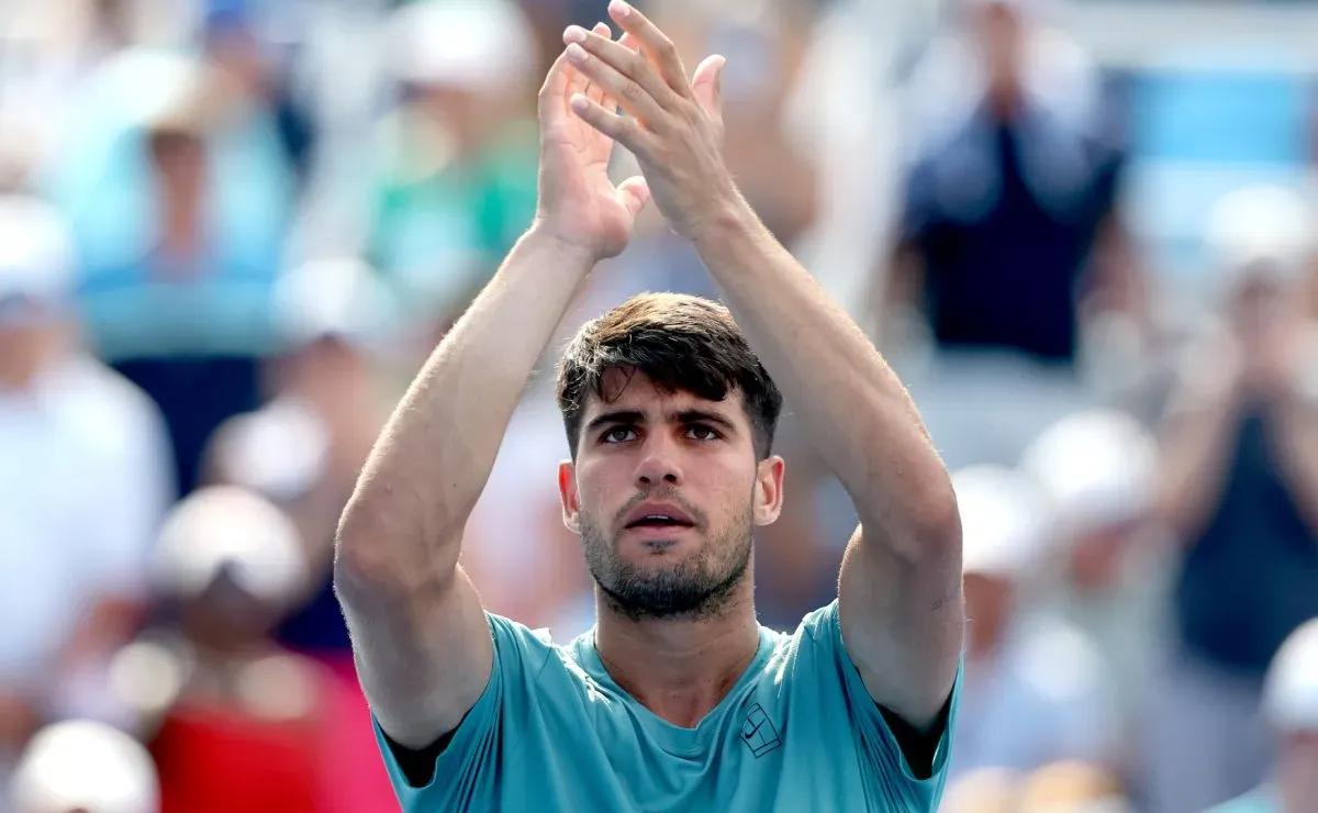 Carlos Alcaraz sends heartfelt message after Jannik Sinner retires from 2025 Cincinnati Open final