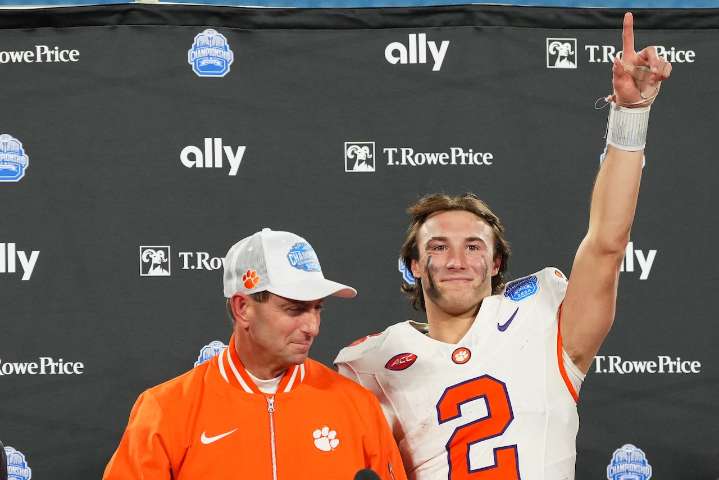 #4 Clemson vs. #9 LSU football tickets still available: Time, lowest prices for Week 1