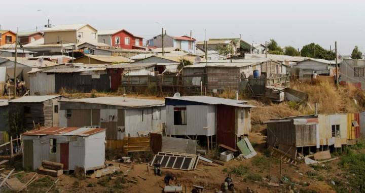 Dirigentes vecinales a presidenciales: "Nadie elige vivir en un campamento"