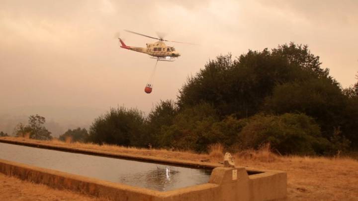 Evolución de los incendios en Castilla y León: 27 fuegos activos, con diez graves y la mirada en Picos de Europa en León
