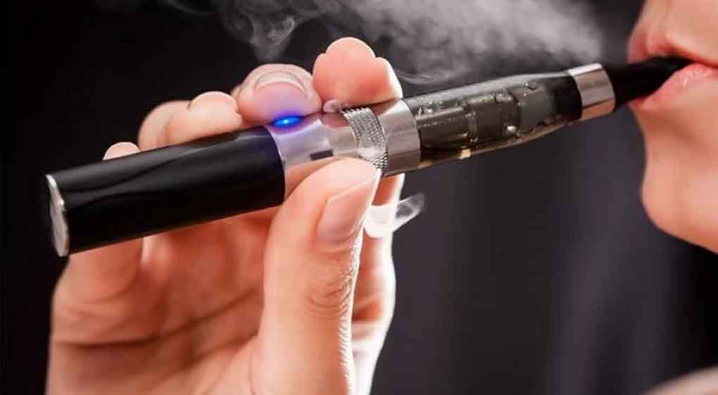 Malasia prohibirá los cigarrillos electrónicos y el vapeo