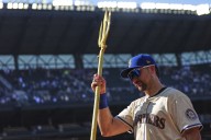 Cal Raleigh hits 50th homer, joining Mickey Mantle as switch