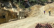 Trabajan en el rescate de 9 mineros atrapados en una mina en Caldas