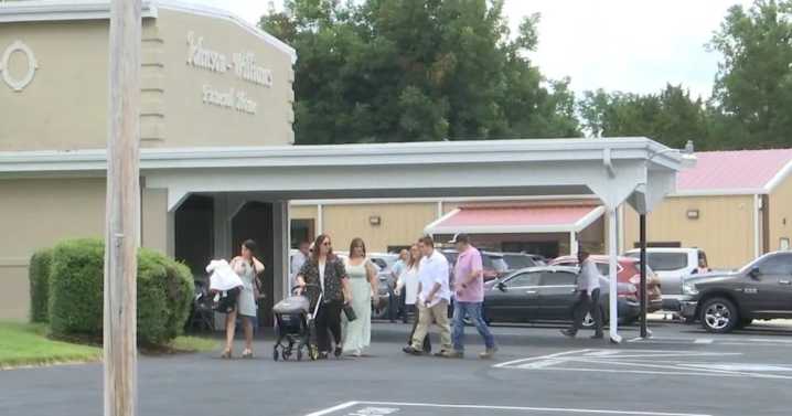 Community gathers for memorial service for Lake County murder victim