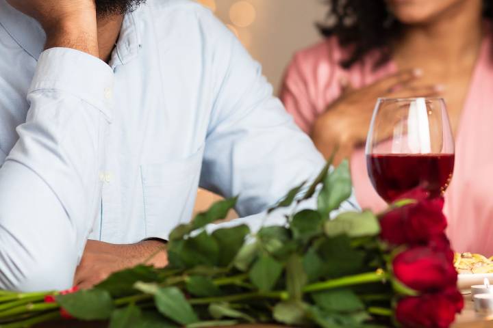 Boyfriend Wants to Distance Himself from Girlfriend Because She’s Always Late