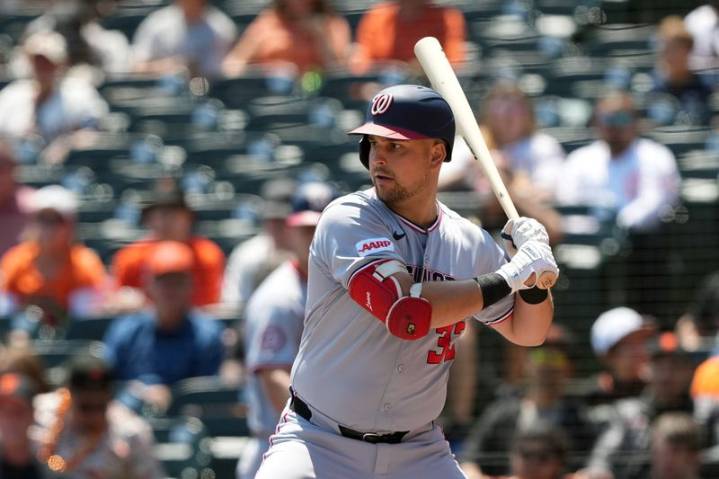 Report: Red Sox to sign 1B Nathaniel Lowe