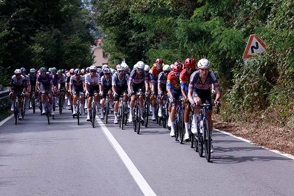 Etapa 3 de la Vuelta a España: jornada de media montaña con protagonismo colombiano