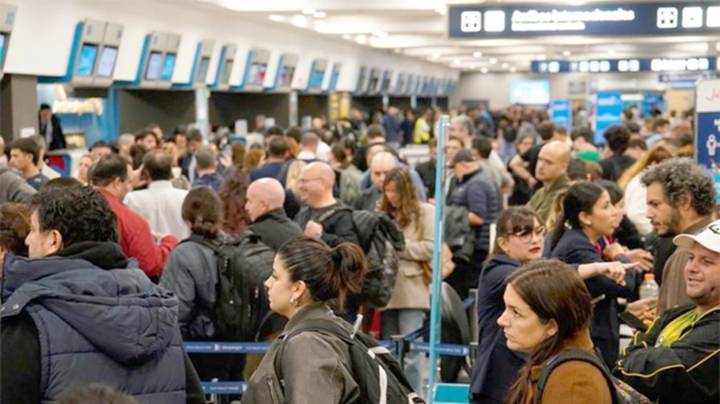 “Hace un año que no tenemos aumento salarial”