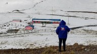 Heladas azotan Huancavelica: familias campesinas reciben ayuda humanitaria en medio de temperaturas extremas