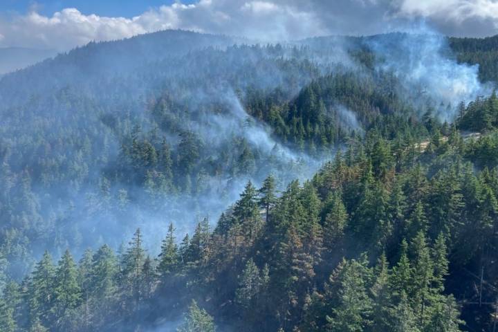 Wildfire smoke worsens air quality on Vancouver Island