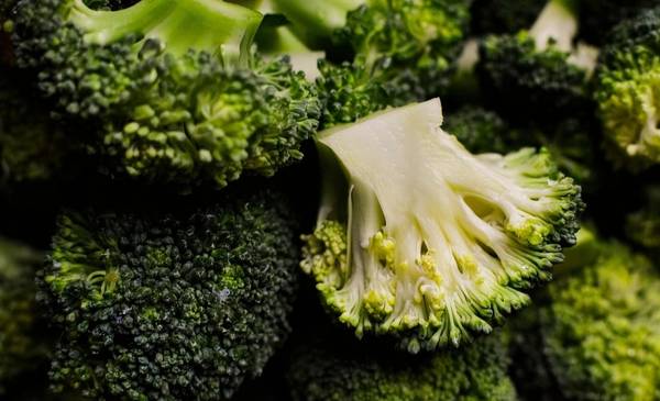 Cómo cocinar brócoli y que no pierda sus propiedades: esta es la forma