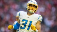 Packers boost special teams by signing linebacker to…