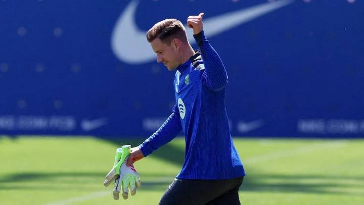 Barcelona le retira la capitanía al portero Ter Stegen, quien se negó a firmar un reporte médico sobre su lesión