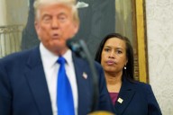 DC Mayor Muriel Bowser walks delicate line with President Donald Trump, reflecting the city’s precarious position
