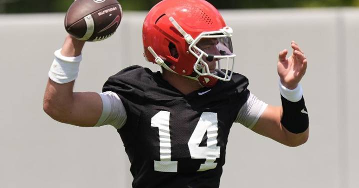 No. 5 Georgia is facing a unique opening game challenge from Marshall team loaded with transfers