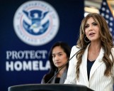 Secretaria Kristi Noem presiona para que inmigración compre y opere aviones de deportación