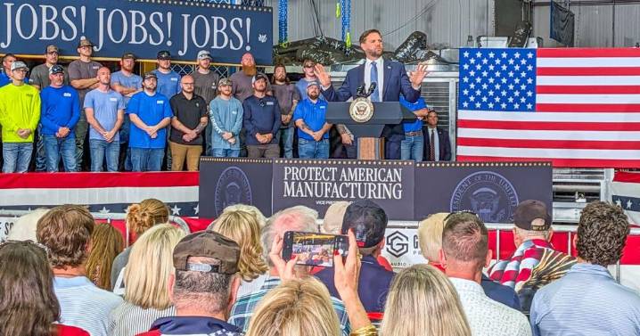 Vance touts Trump tax plan, tariffs during Peachtree City visit
