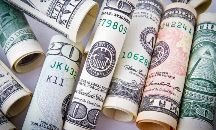Precio del dólar de 1 de septiembre con otro incremento