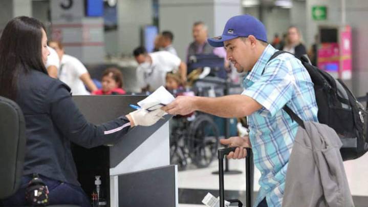 Ecuador exigirá desde el 1 de septiembre visa de transeúnte a ciudadanos de 45 países