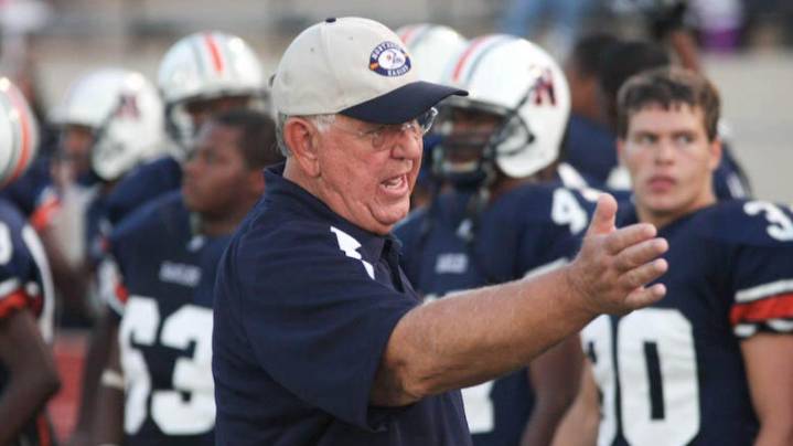 'We waited way too late but we gonna make it happen' | Northside to honor legendary football coach in season opener