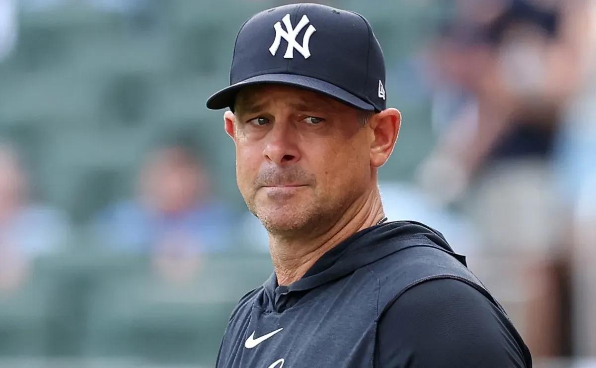 NY Yankees’ struggles fuel rumors of Aaron Boone’s exit as former NL Manager of the Year enters the mix