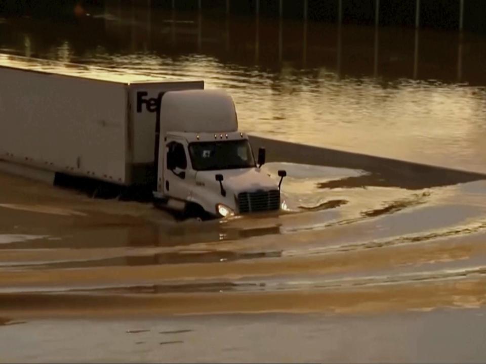 Mother, father and child killed by fallen tree in Tennessee heavy rains and flooding