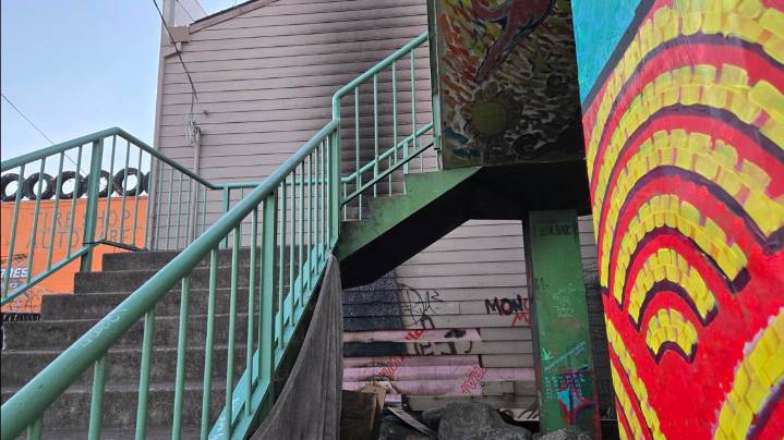 Woman accused of starting fire that damaged Southeast Portland business arrested