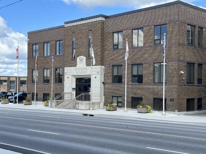Are northern cities like Timmins getting enough from the resource industry?