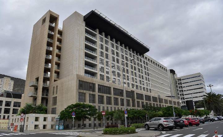 Brote de salmonela en el Hospital Insular de Gran Canaria y en el Juan Carlos I con 11 afectados