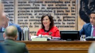 Robles culpa a Feijóo de que autonomías de PP pidieran "medios increíbles" contra los incendios