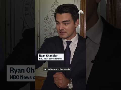 Texas Democrat sleeps in State Capitol after refusing security escort to leave