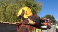 Otro susto: Los bomberos logran sofocar un incendio en en Torremanzanas (Alicante), ya controlado