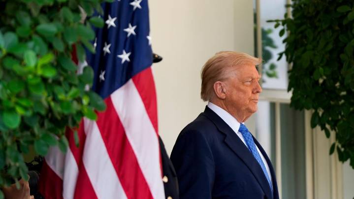 DC mayor, police chief blindsided by Trump's announcement of federal police force takeover, sources say