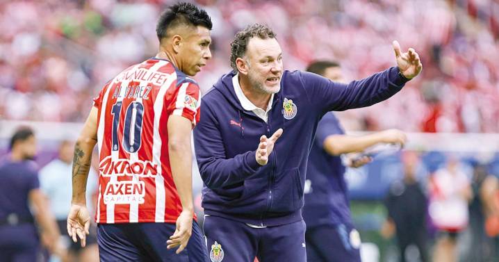Gabriel Milito tiene a las peores Chivas después de 16 torneos