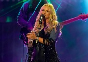 'Inspired me': Miranda Lambert stops at City Dogs Cleveland