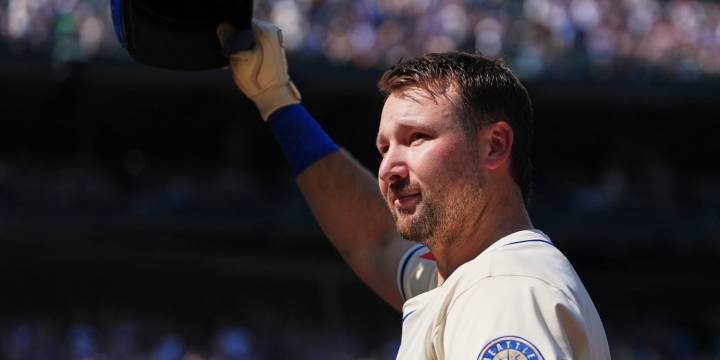 Cal Raleigh making push for AL MVP Award