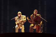 Ca7riel y Paco Amoroso hicieron vibrar el Palacio de los Deportes con funk, trap y soul