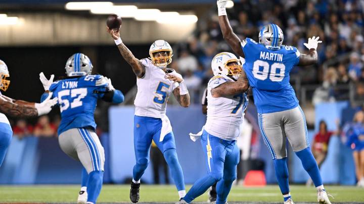 Trey Lance tosses 2 touchdown passes, leading the Chargers over the Lions 34