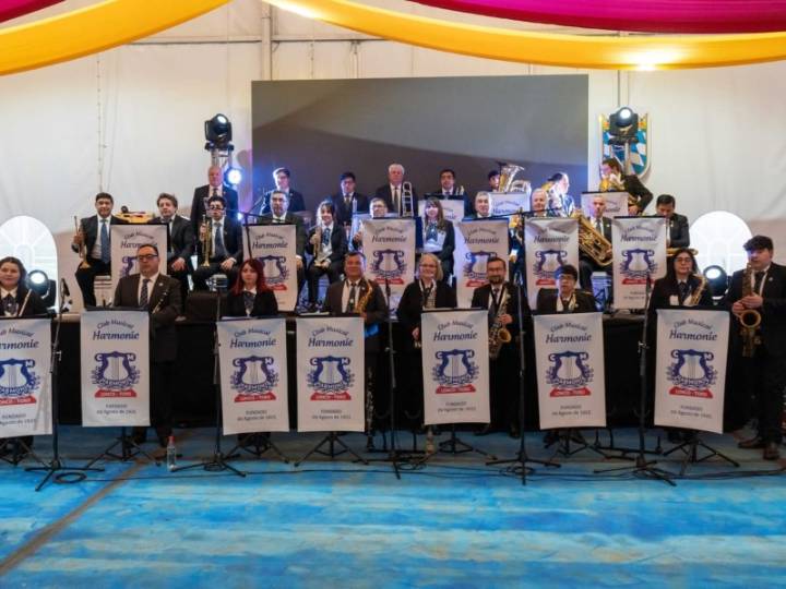 Club Musical Harmonie de Loncotoro celebró en grande sus 100 años de existencia