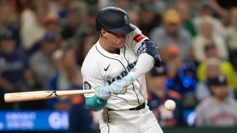 Mariners would be better off hitting pitchers instead of Dylan Moore