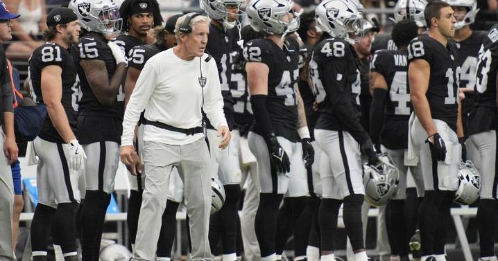 Pete Carroll begins new chapter with Raiders against Patriots