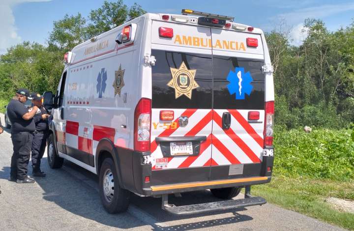 Tragedia en San Crisanto: pareja derrapa en moto; él pierde la vida y ella queda grave en el hospital